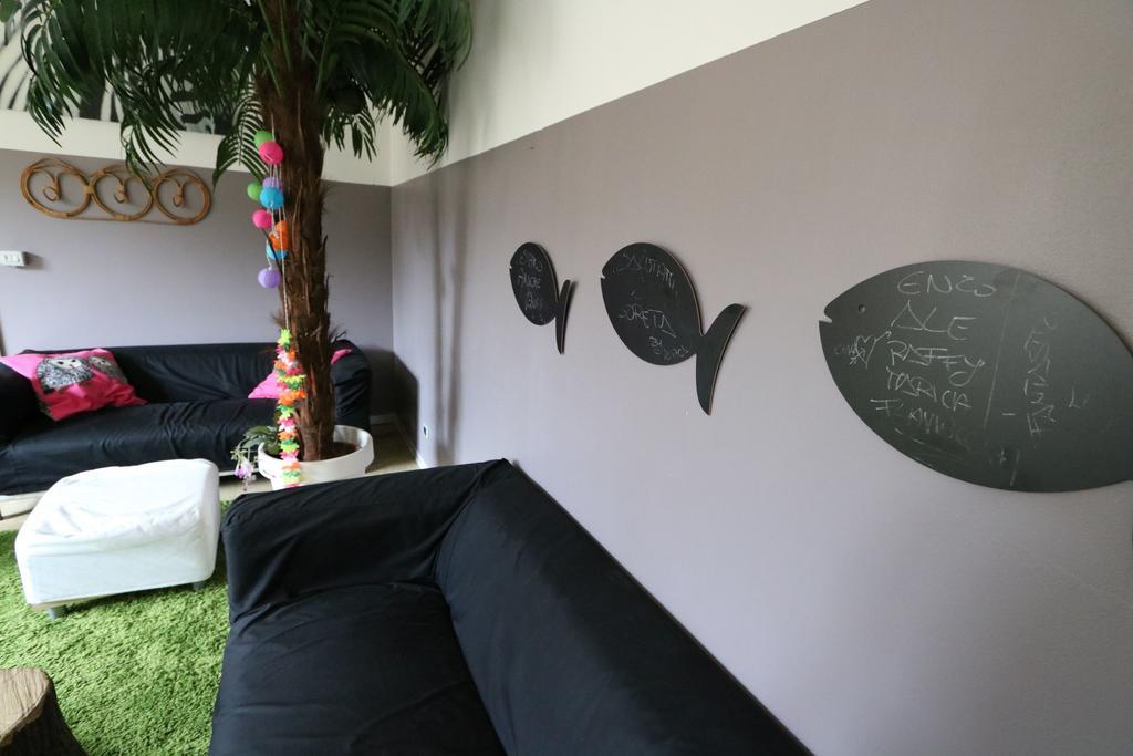 Panda Hostel Милан Экстерьер фото