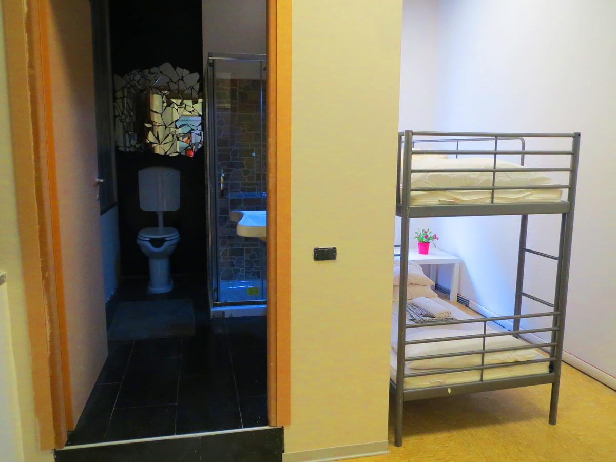 Panda Hostel Милан Экстерьер фото